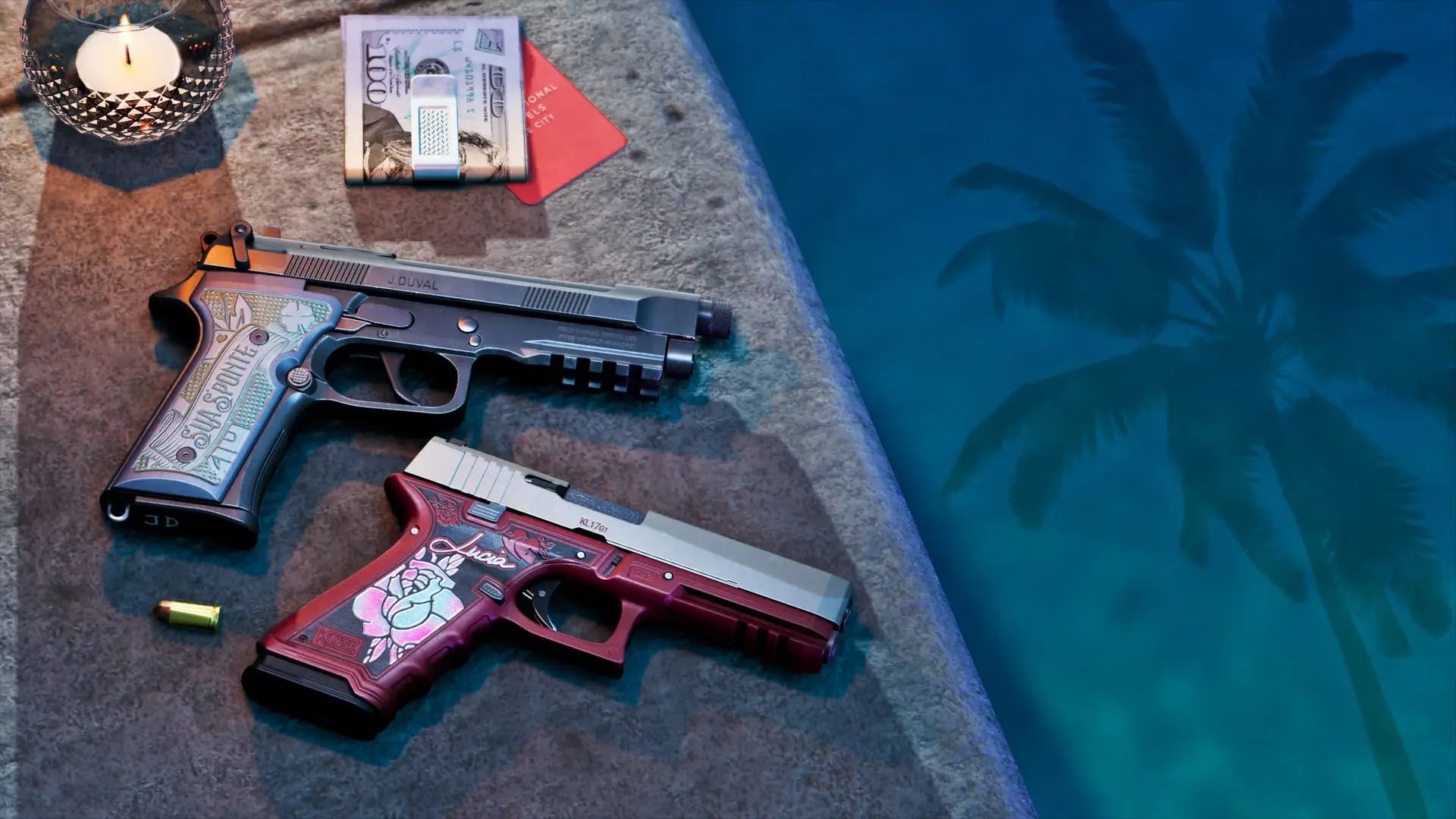 Duas pistolas gravadas repousam sobre uma borda de concreto ao lado de uma vela, dinheiro e um cartão vermelho, com sombra de palmeira sobre a água.